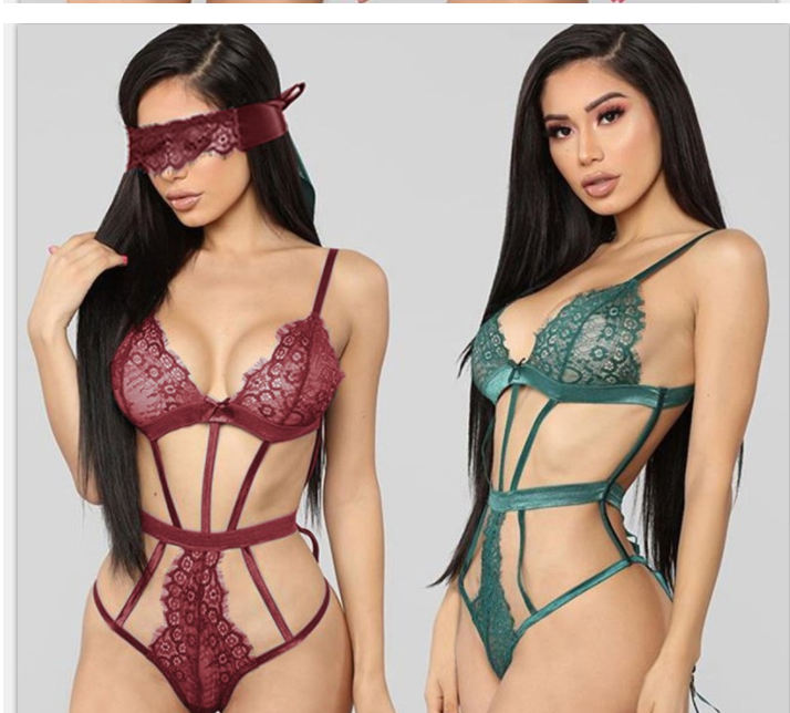 2Pcs Lace Lingerie Set w/Lace Eye Mask